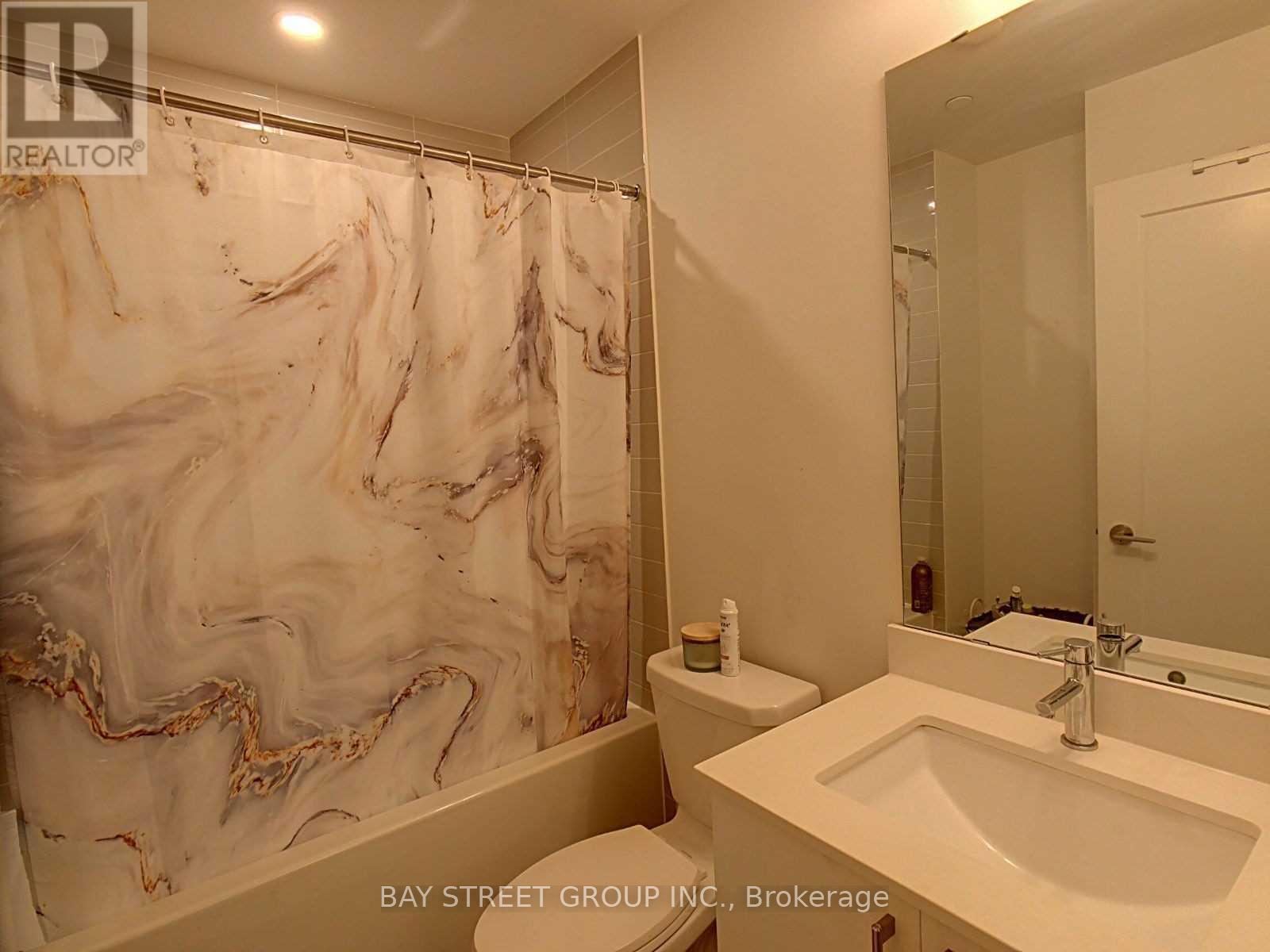 902 - 576 Front Street W, Toronto, ON - Indoor Photo Showing Bathroom