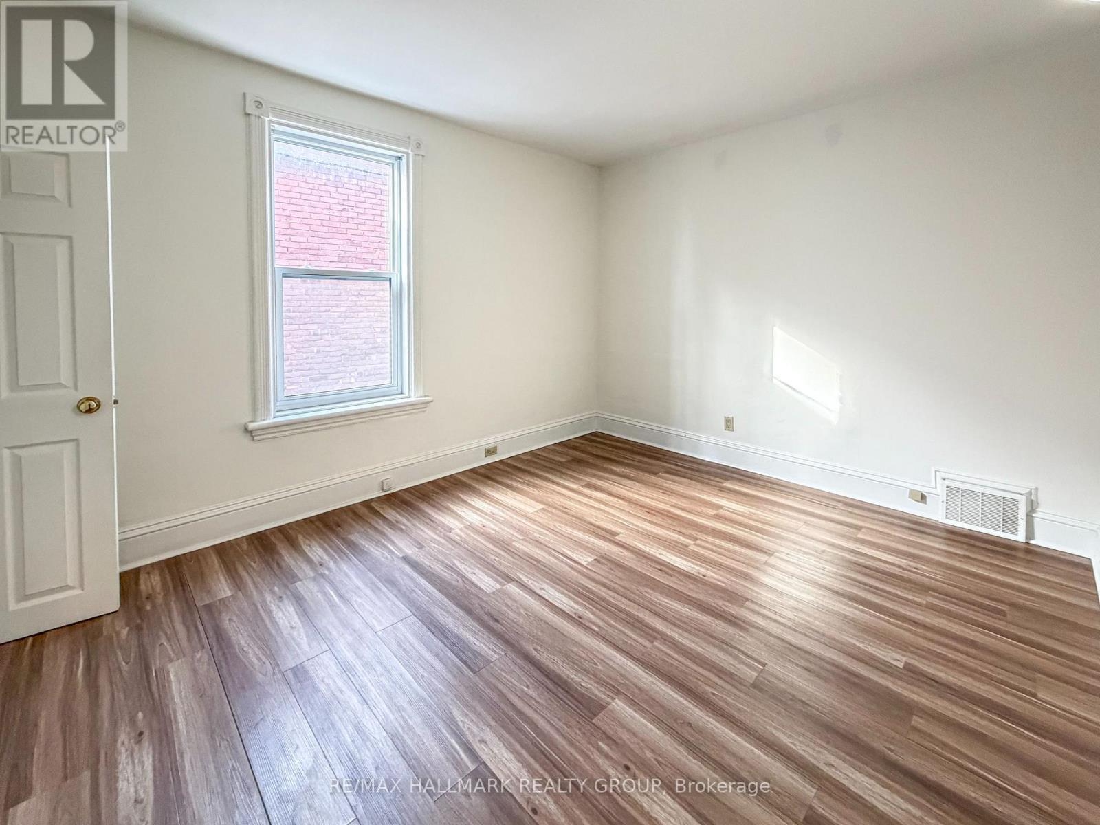 622 Gladstone Avenue, Ottawa, ON - Indoor Photo Showing Other Room