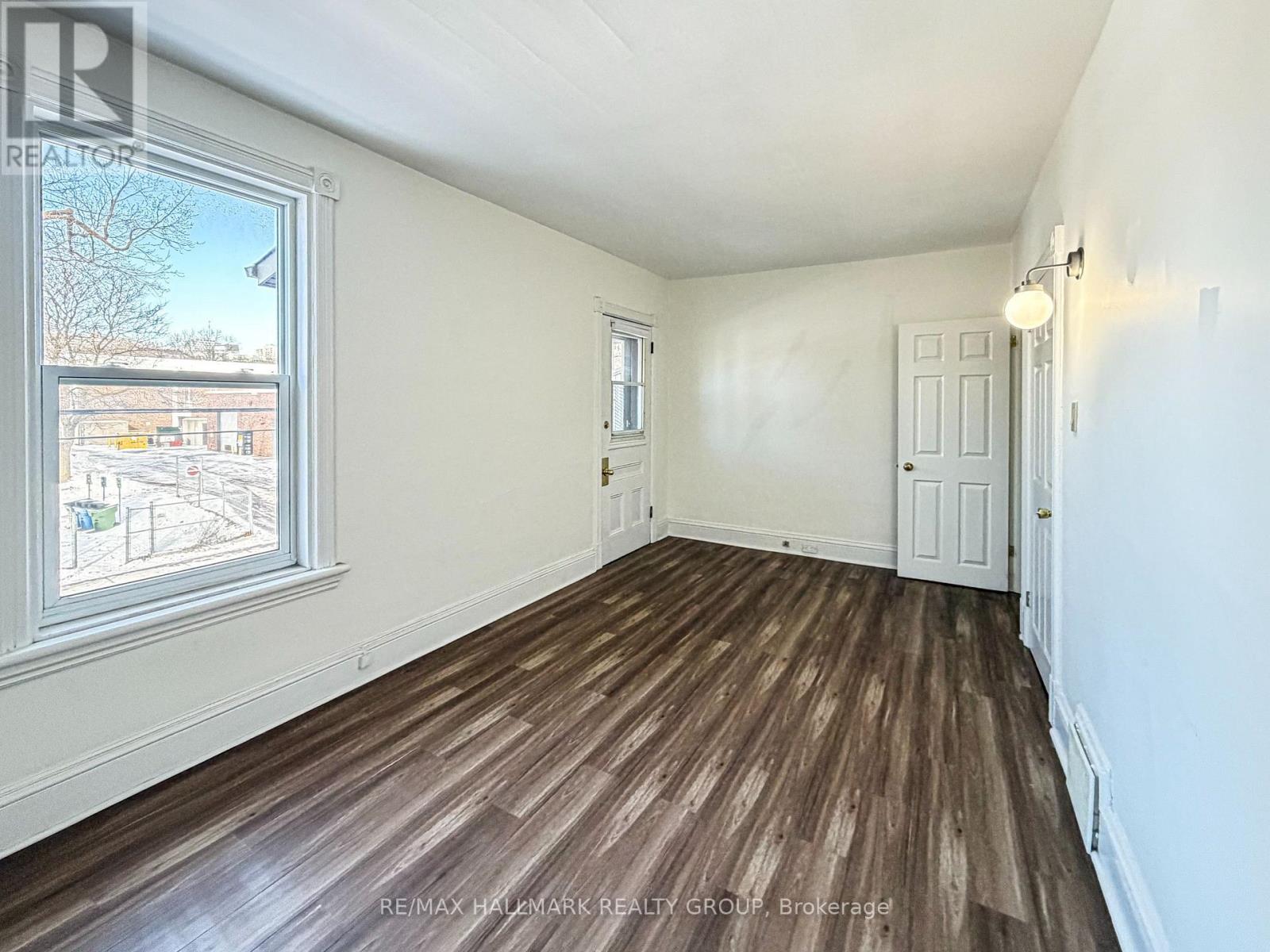 622 Gladstone Avenue, Ottawa, ON - Indoor Photo Showing Other Room