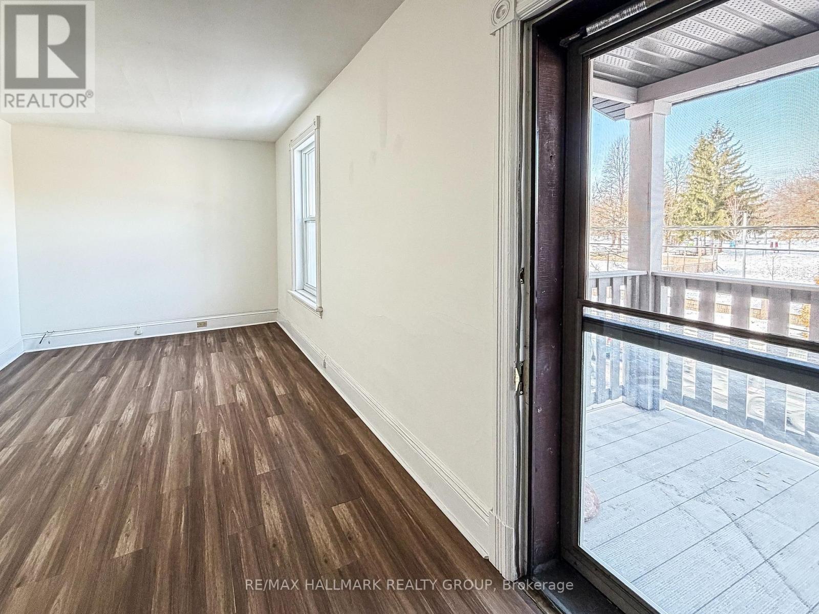 622 Gladstone Avenue, Ottawa, ON - Indoor Photo Showing Other Room