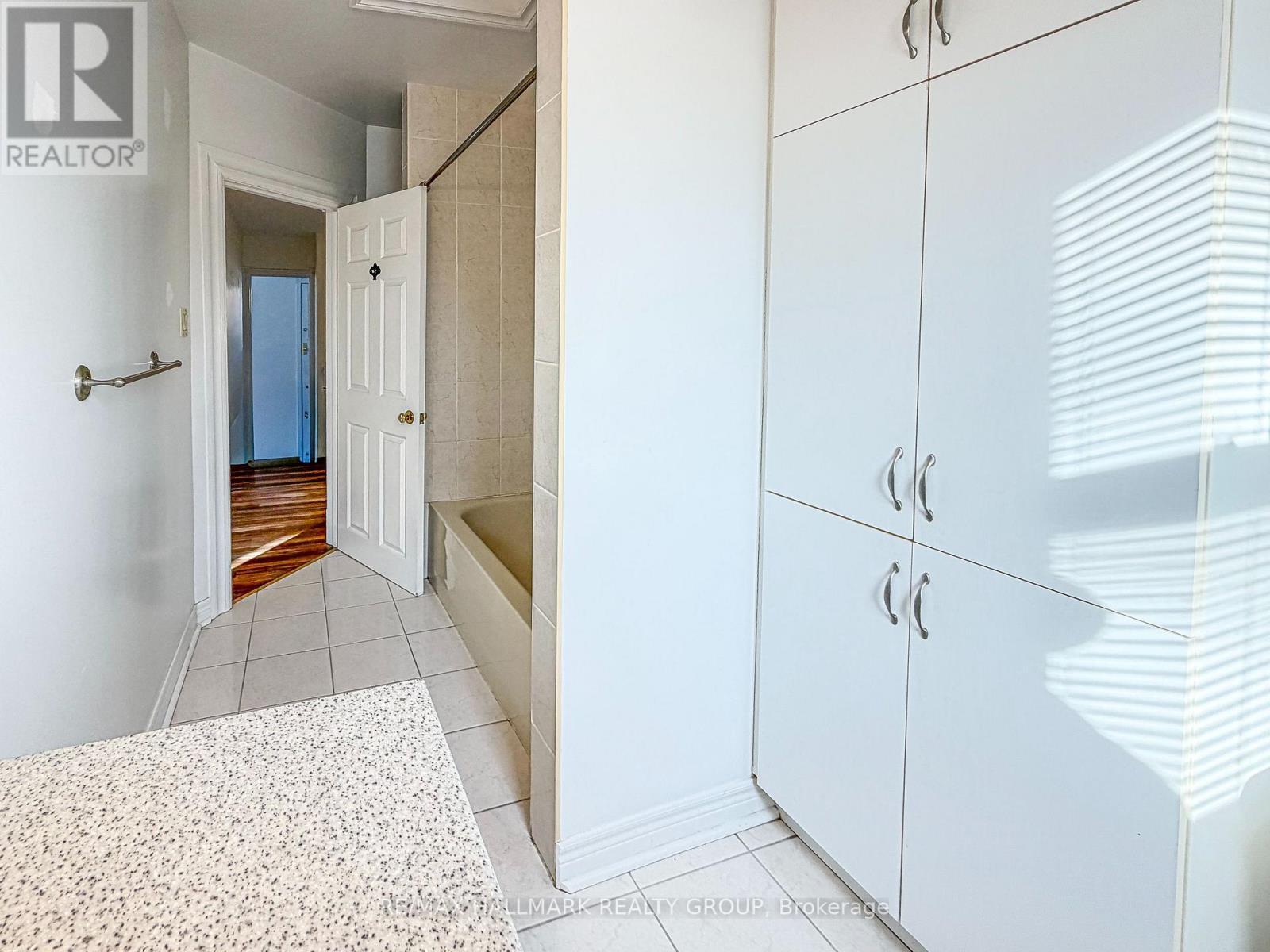 622 Gladstone Avenue, Ottawa, ON - Indoor Photo Showing Other Room