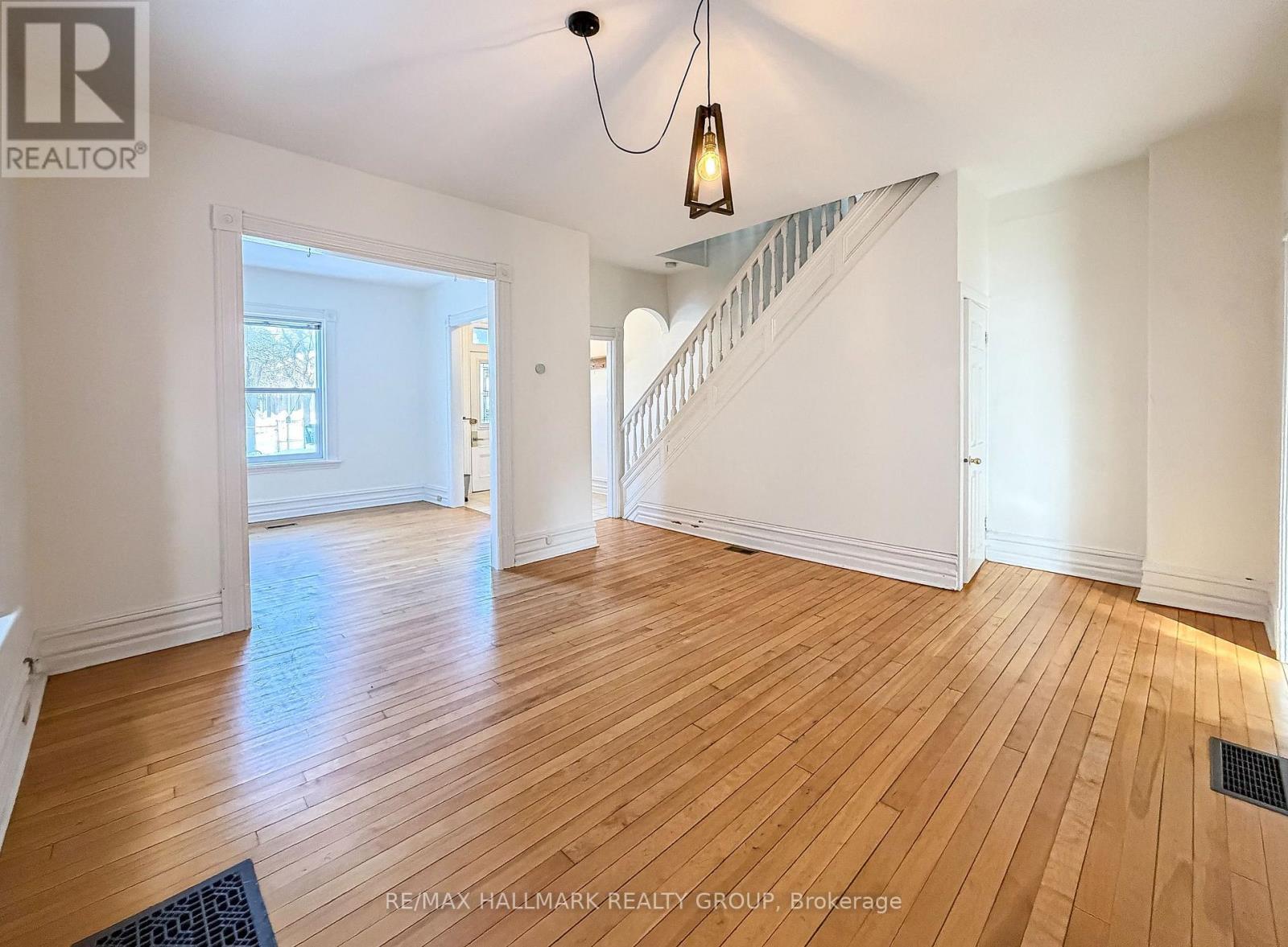 622 Gladstone Avenue, Ottawa, ON - Indoor Photo Showing Other Room