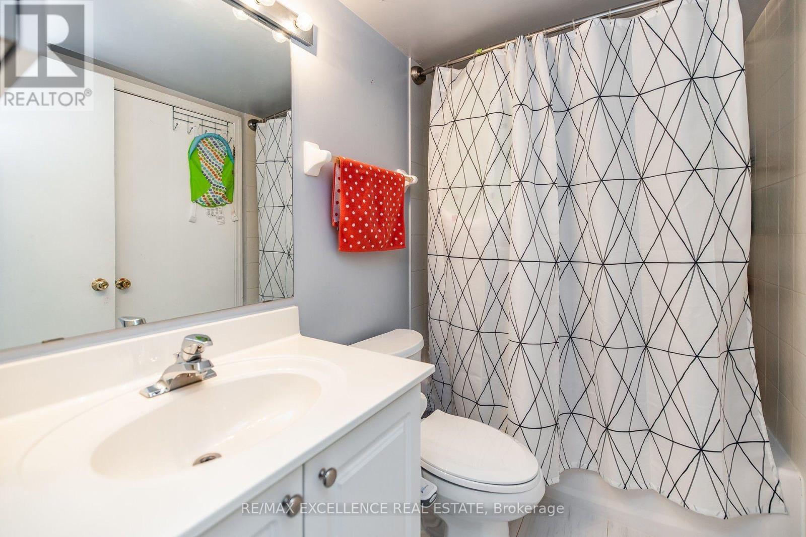 1205 - 5 Everson Drive, Toronto, ON - Indoor Photo Showing Bathroom