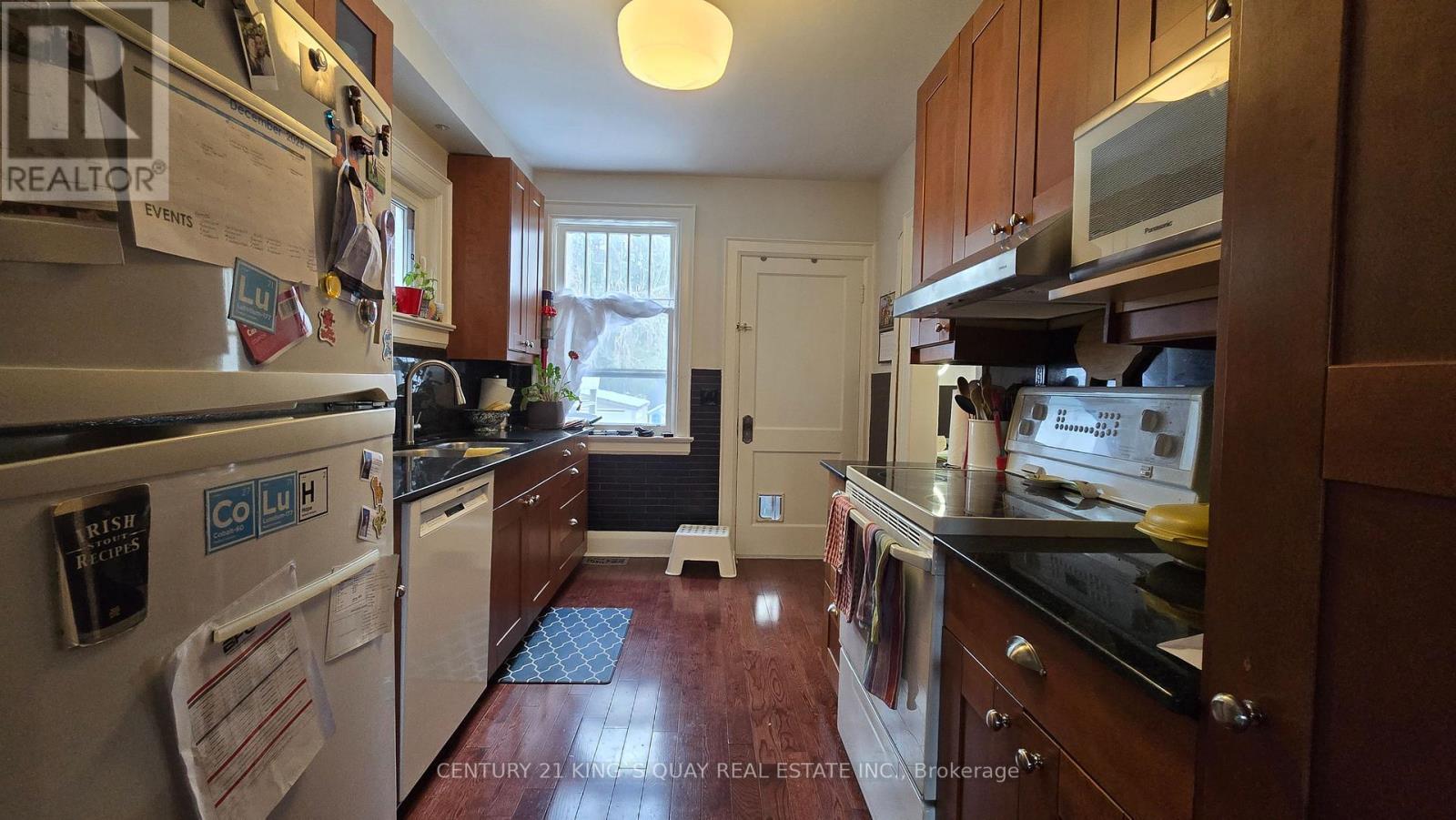 92 Bowood Avenue, Toronto, ON - Indoor Photo Showing Kitchen