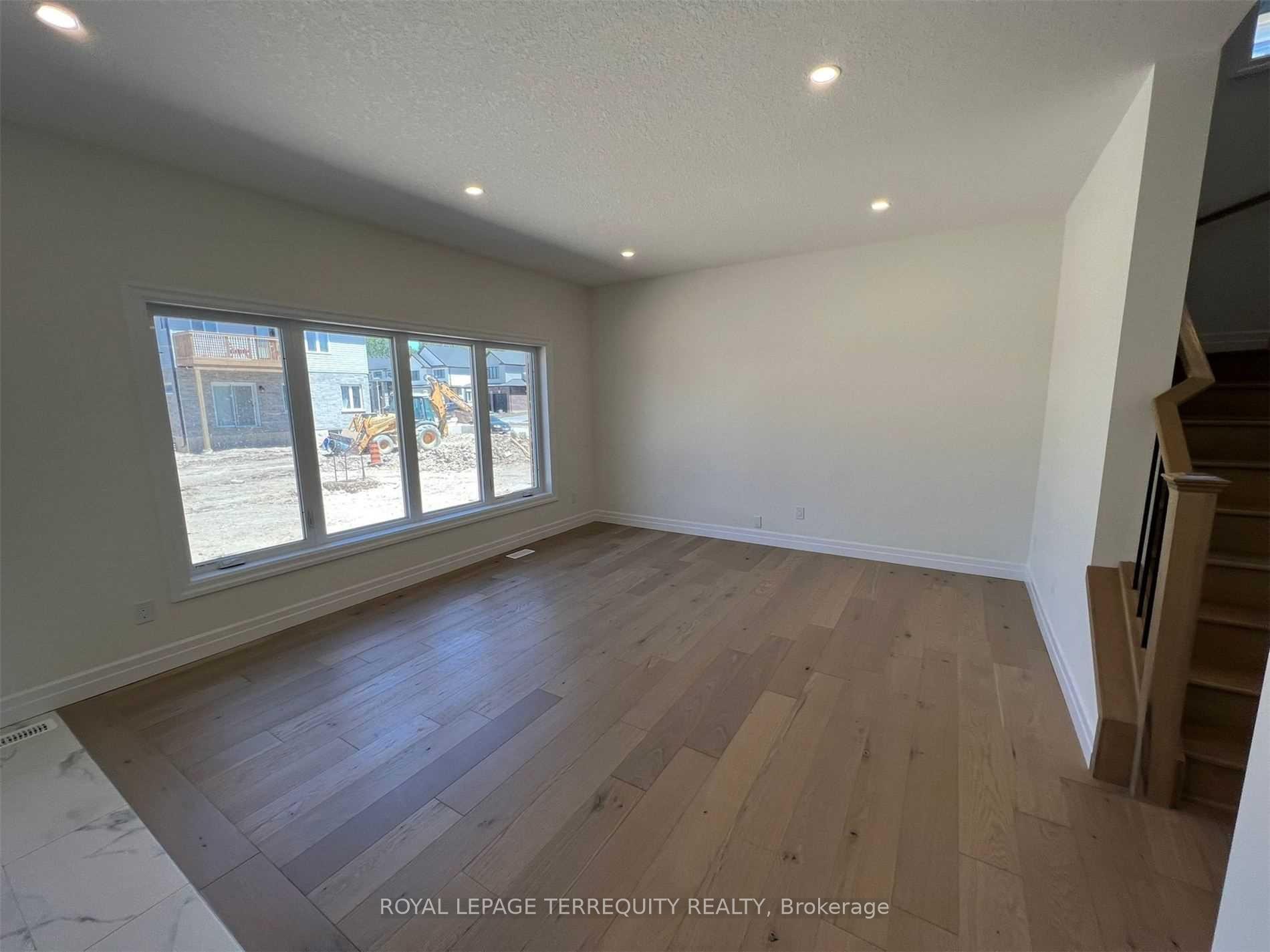 Bsmt-2944 Biddulph Street, London South, ON - Indoor Photo Showing Other Room