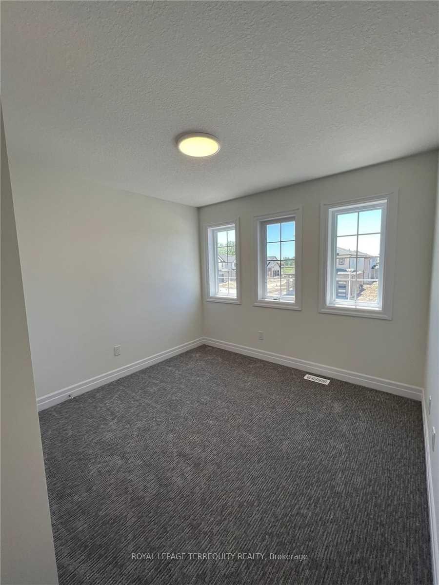 Bsmt-2944 Biddulph Street, London South, ON - Indoor Photo Showing Other Room