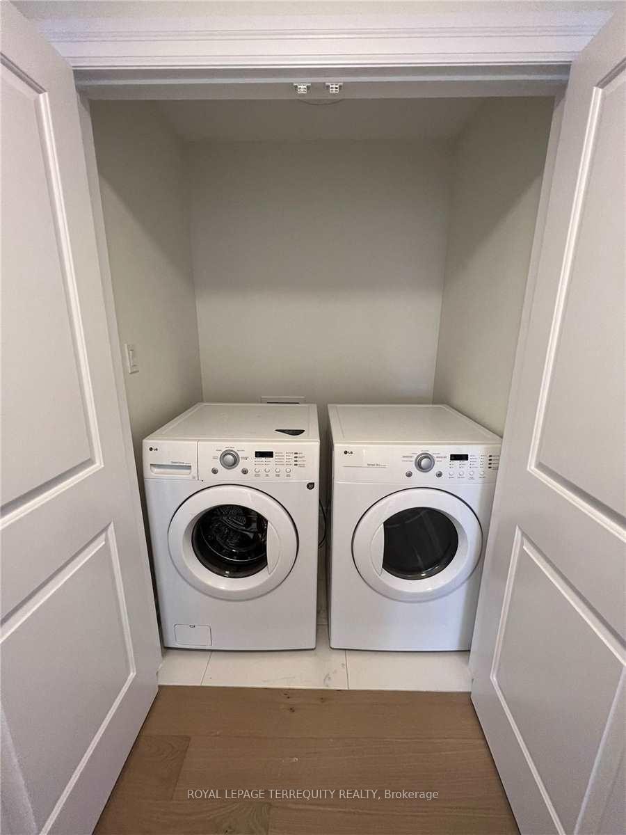 Bsmt-2944 Biddulph Street, London South, ON - Indoor Photo Showing Laundry Room