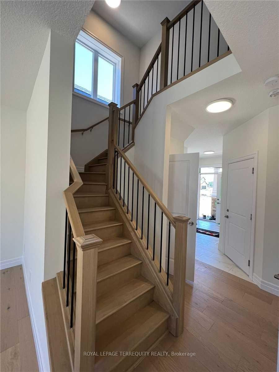 Main-2944 Biddulph Street, London South, ON - Indoor Photo Showing Other Room