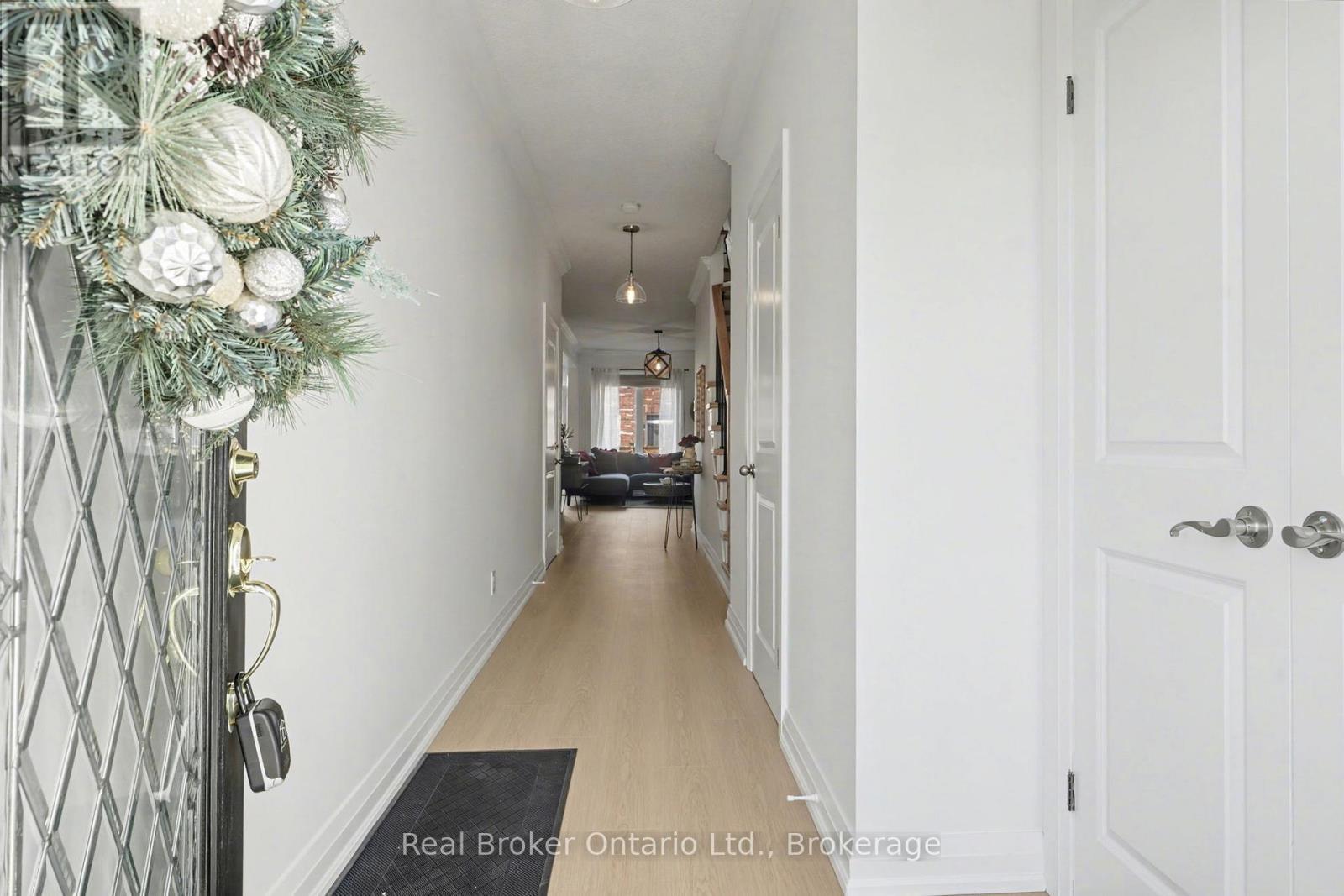 18 - 45 Seabreeze Crescent, Hamilton (Lakeshore), ON - Indoor Photo Showing Other Room