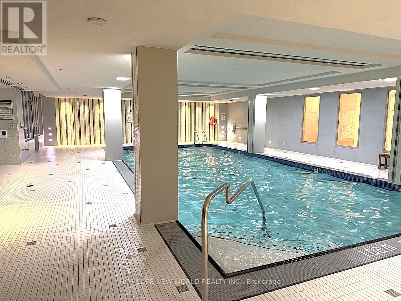 Ph2-08 - 7161 Yonge Street, Markham, ON - Indoor Photo Showing Other Room