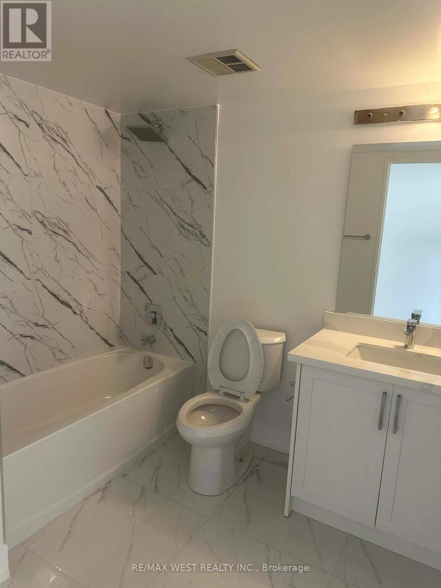 901 - 3 Rowntree Road, Toronto, ON - Indoor Photo Showing Bathroom