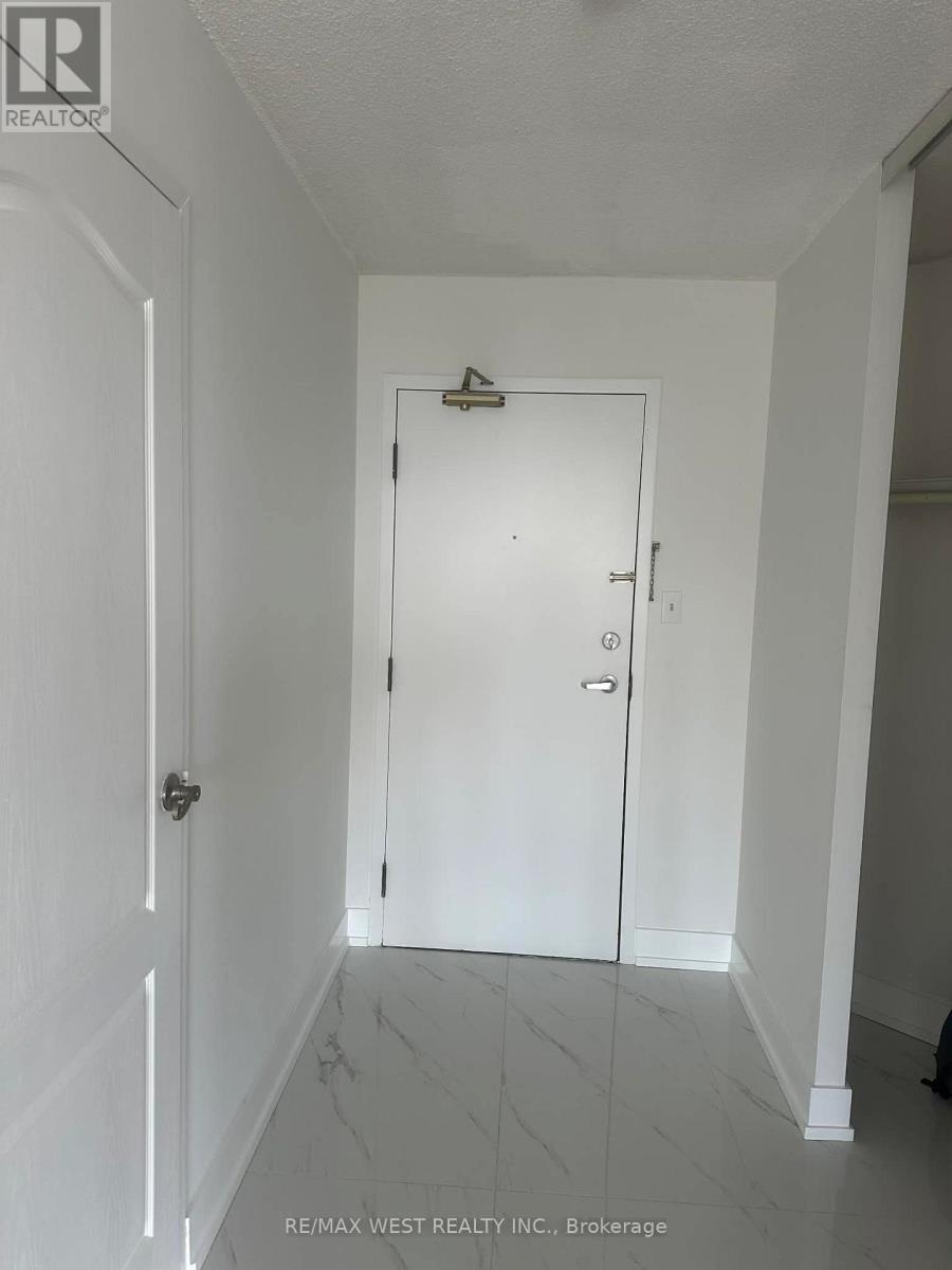 901 - 3 Rowntree Road, Toronto, ON - Indoor Photo Showing Other Room