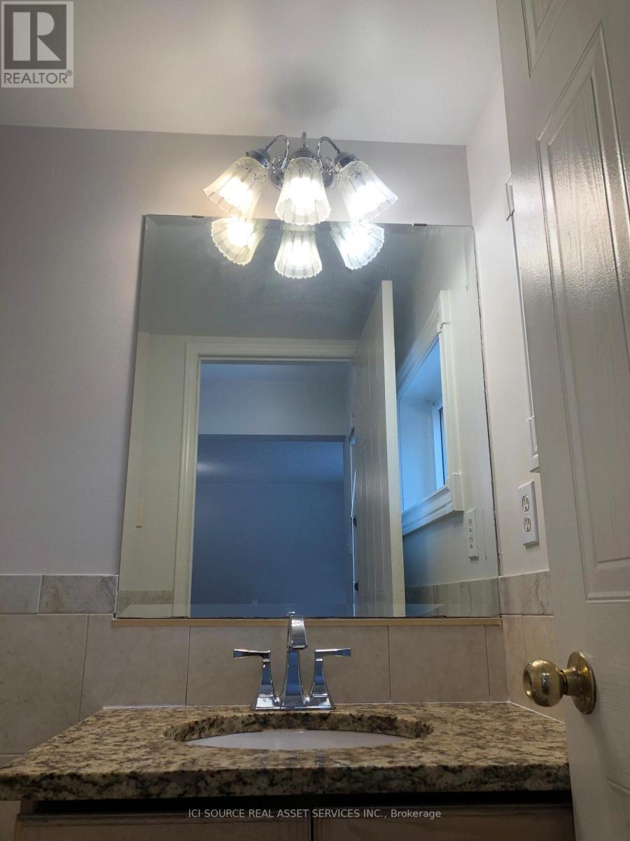 22A - 5940 Glen Erin Drive, Mississauga, ON - Indoor Photo Showing Bathroom