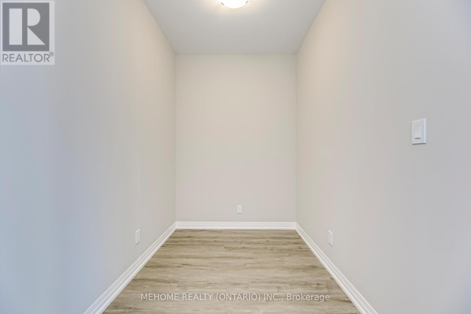 312 - 3265 Carding Mill Trail W, Oakville, ON - Indoor Photo Showing Other Room