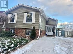 3816 PANAMA COURT Niagara Falls (Church's Lane), ON L2J 3Z8