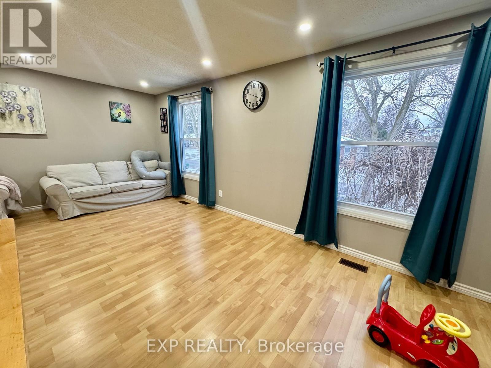 3816 Panama Court, Niagara Falls (Church'S Lane), ON - Indoor