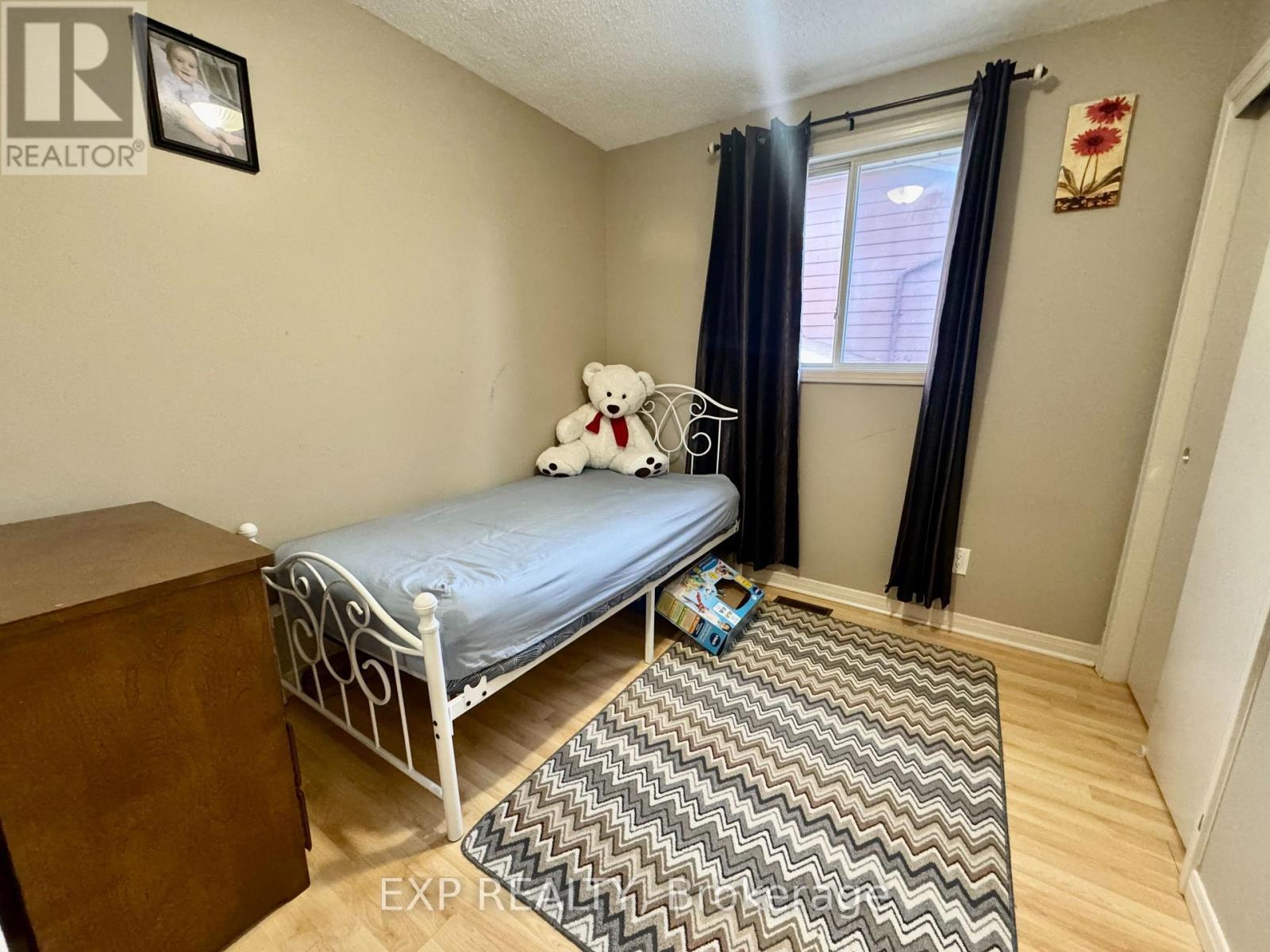 3816 Panama Court, Niagara Falls (Church'S Lane), ON - Indoor Photo Showing Bedroom