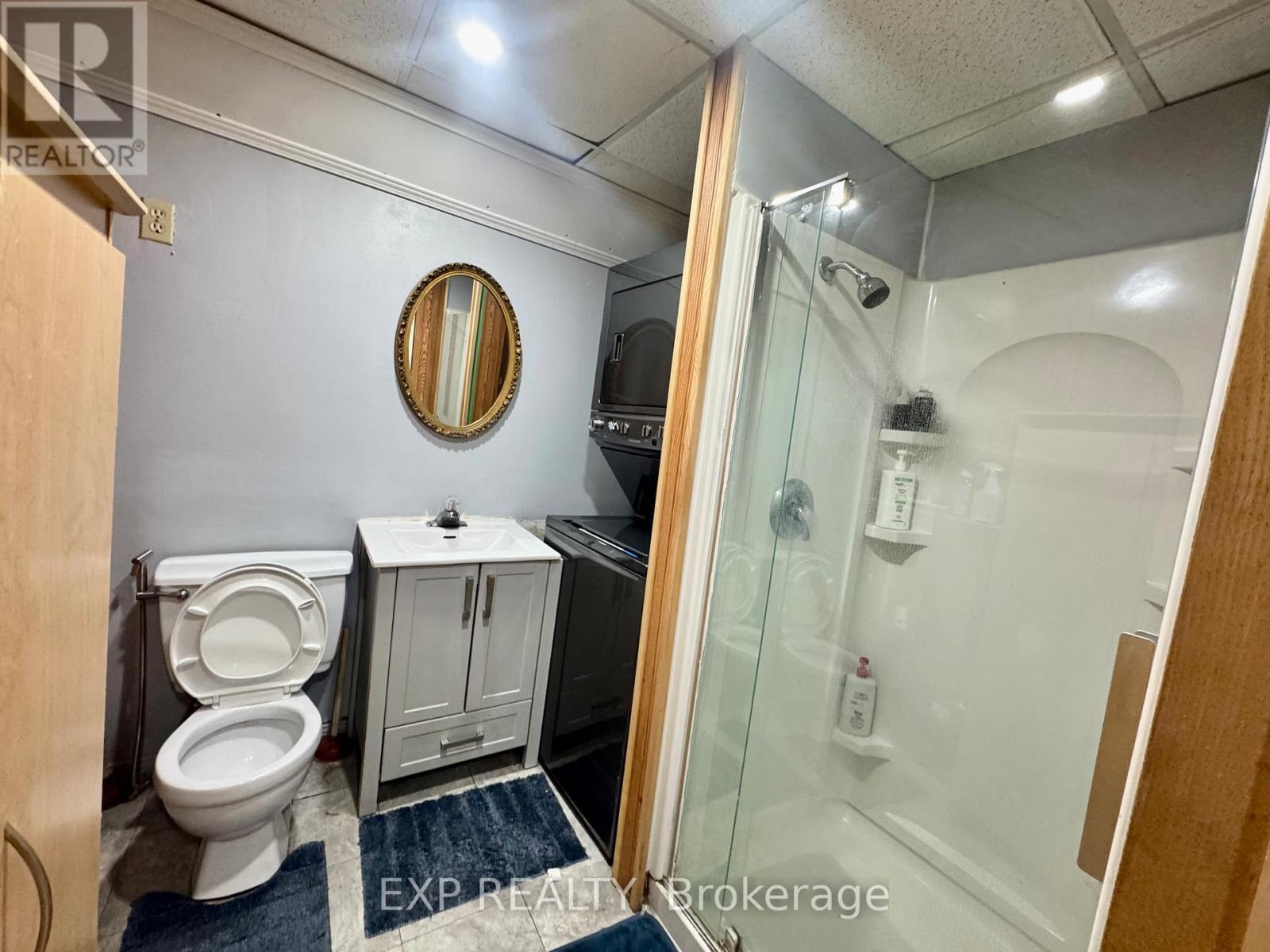 3816 Panama Court, Niagara Falls (Church'S Lane), ON - Indoor Photo Showing Bathroom