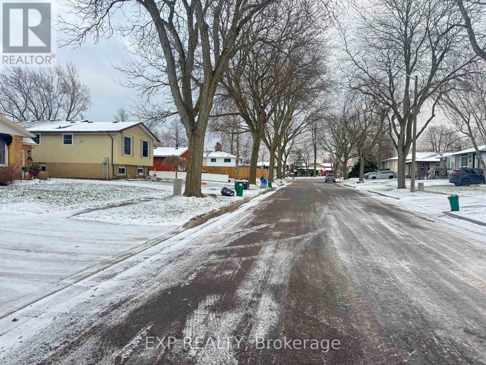 3816 Panama Court, Niagara Falls (Church'S Lane), ON - Outdoor