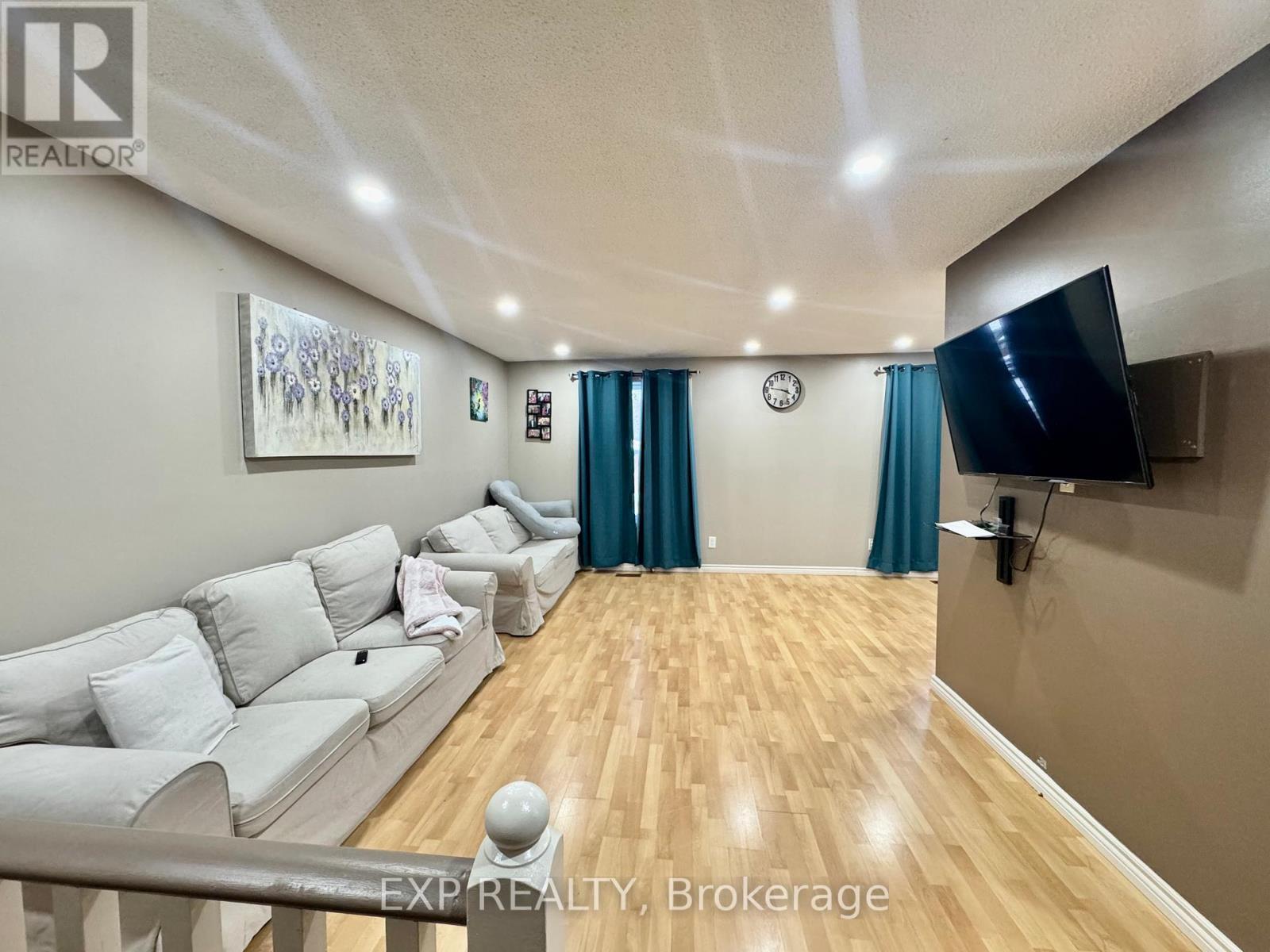 3816 Panama Court, Niagara Falls (Church'S Lane), ON - Indoor