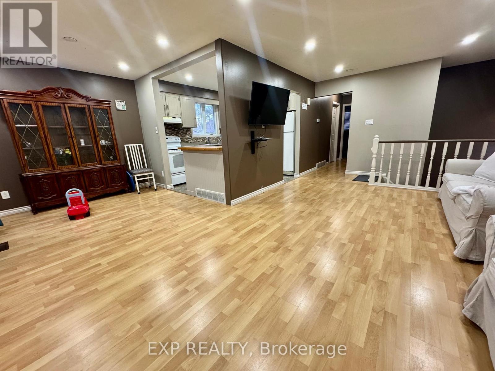 3816 Panama Court, Niagara Falls (Church'S Lane), ON - Indoor