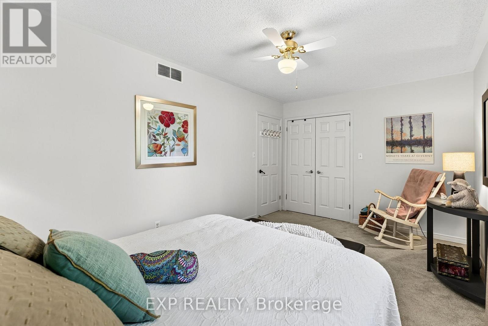 3914 Carolynn Court, Lincoln (Lincoln-Jordan/Vineland), ON - Indoor Photo Showing Bedroom