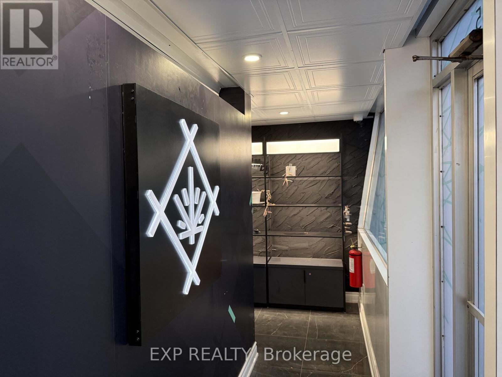 4665 Queen Street, Niagara Falls (Downtown), ON