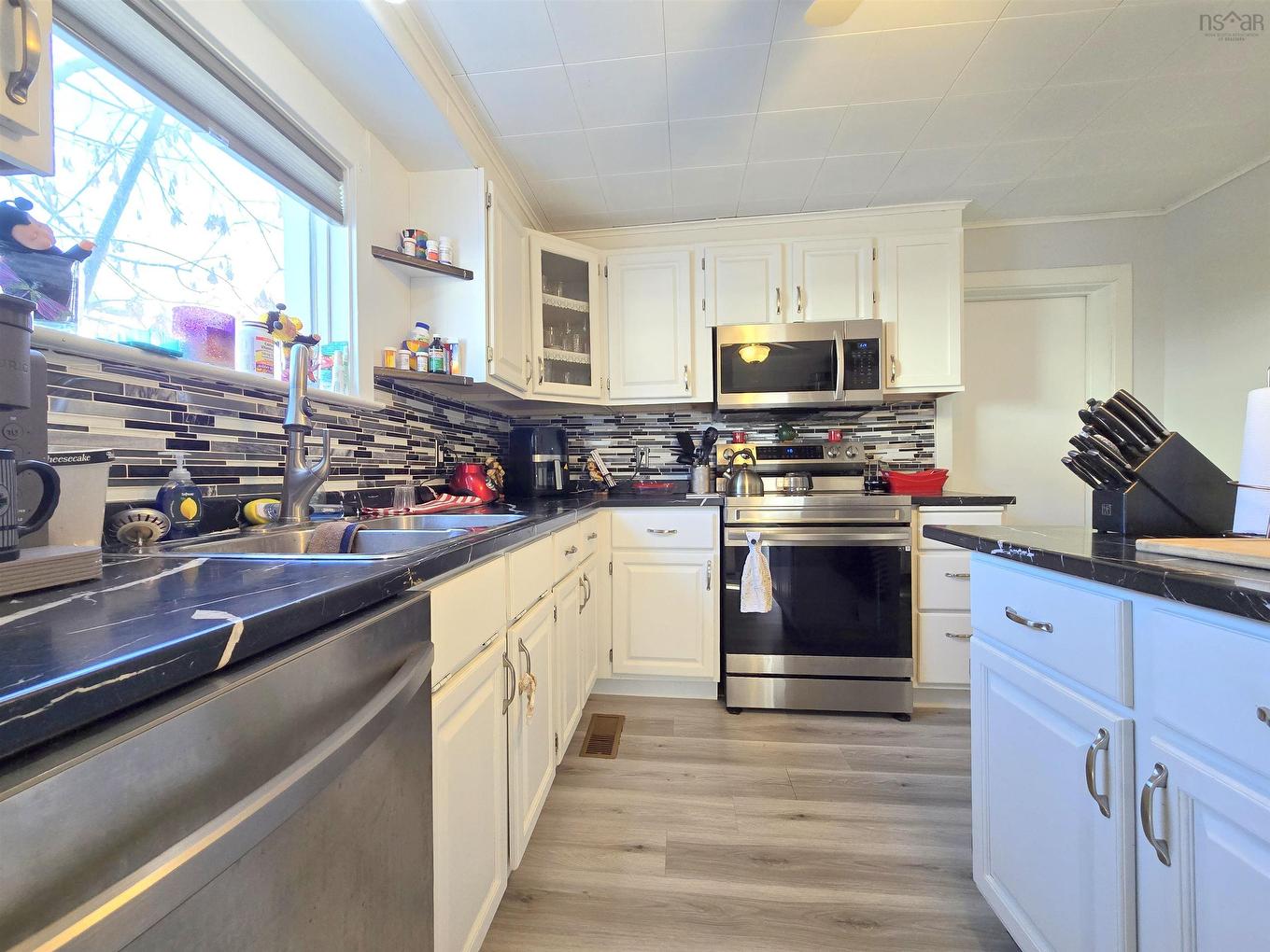 13 Belmont Street, Amherst, NS