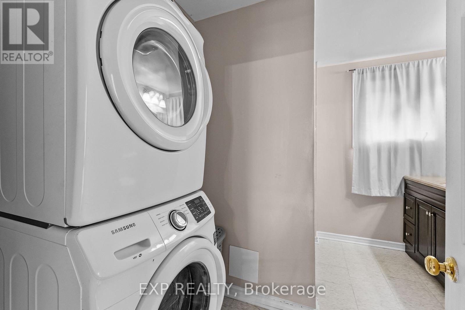 5132 Morrison Street, Niagara Falls (Cherrywood), ON - Indoor Photo Showing Laundry Room
