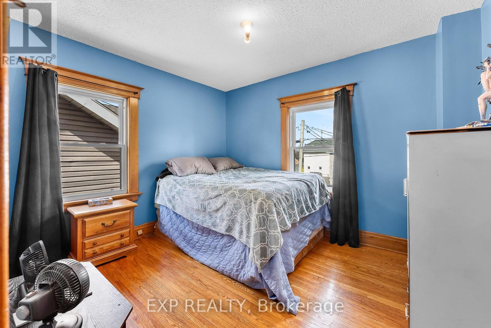 5132 Morrison Street, Niagara Falls (Cherrywood), ON - Indoor Photo Showing Bedroom