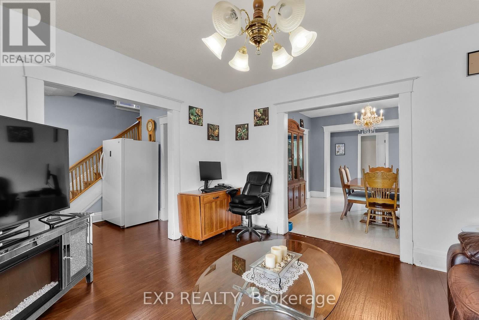 5132 Morrison Street, Niagara Falls (Cherrywood), ON - Indoor Photo Showing Living Room