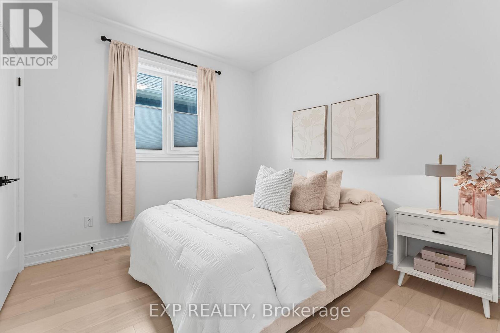 4242 Village Creek Drive, Fort Erie (Stevensville), ON - Indoor Photo Showing Bedroom