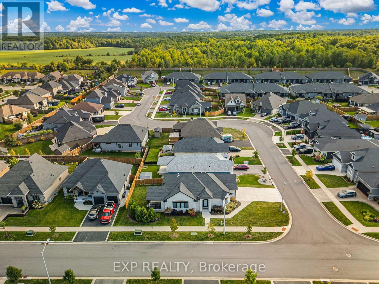 4242 Village Creek Drive, Fort Erie (Stevensville), ON - Outdoor With View