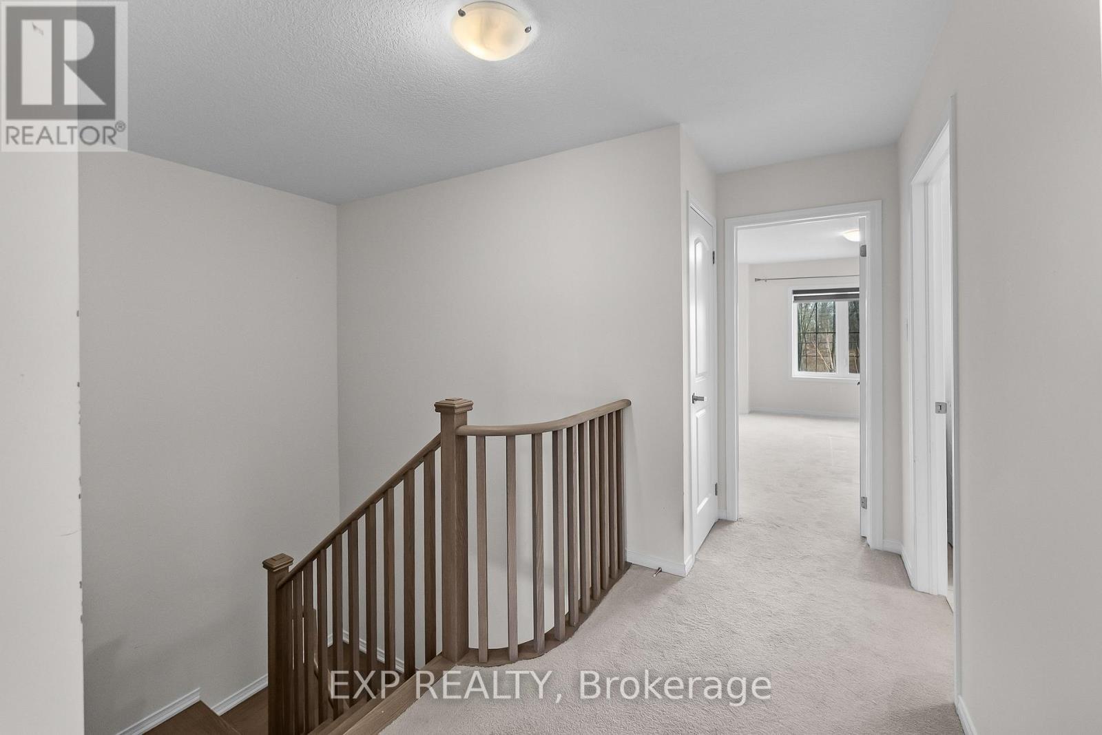 15 - 8273 Tulip Tree Drive, Niagara Falls (Brown), ON - Indoor Photo Showing Other Room