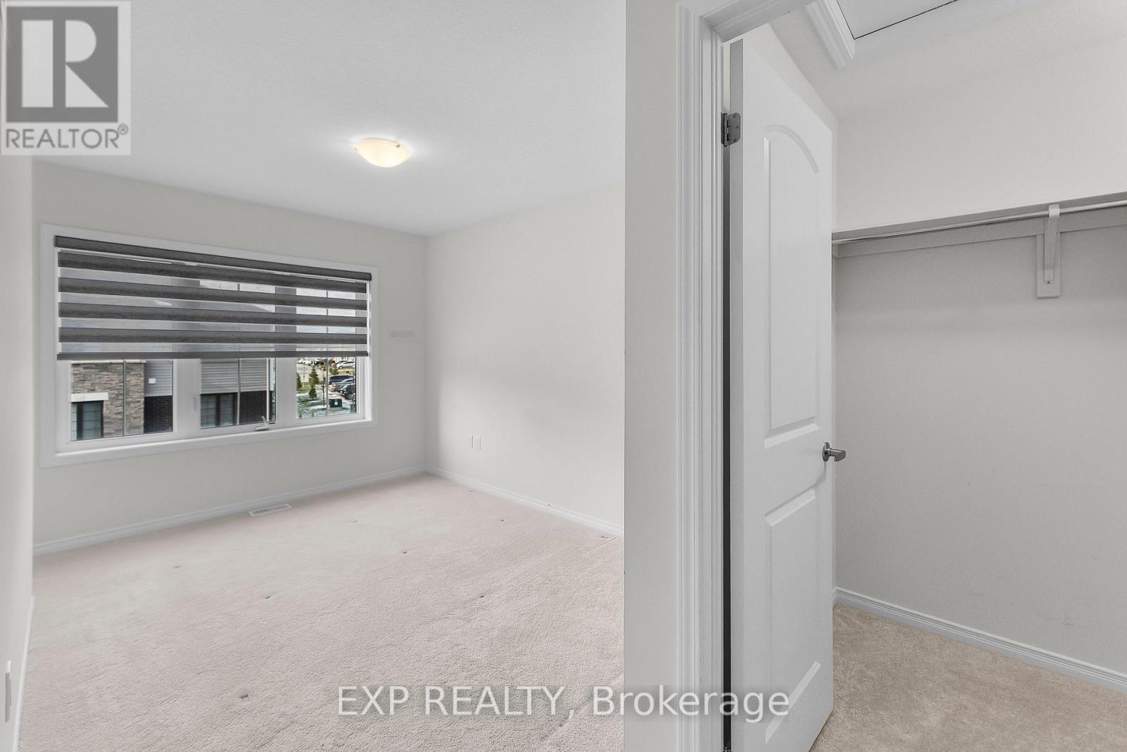 15 - 8273 Tulip Tree Drive, Niagara Falls (Brown), ON - Indoor Photo Showing Other Room