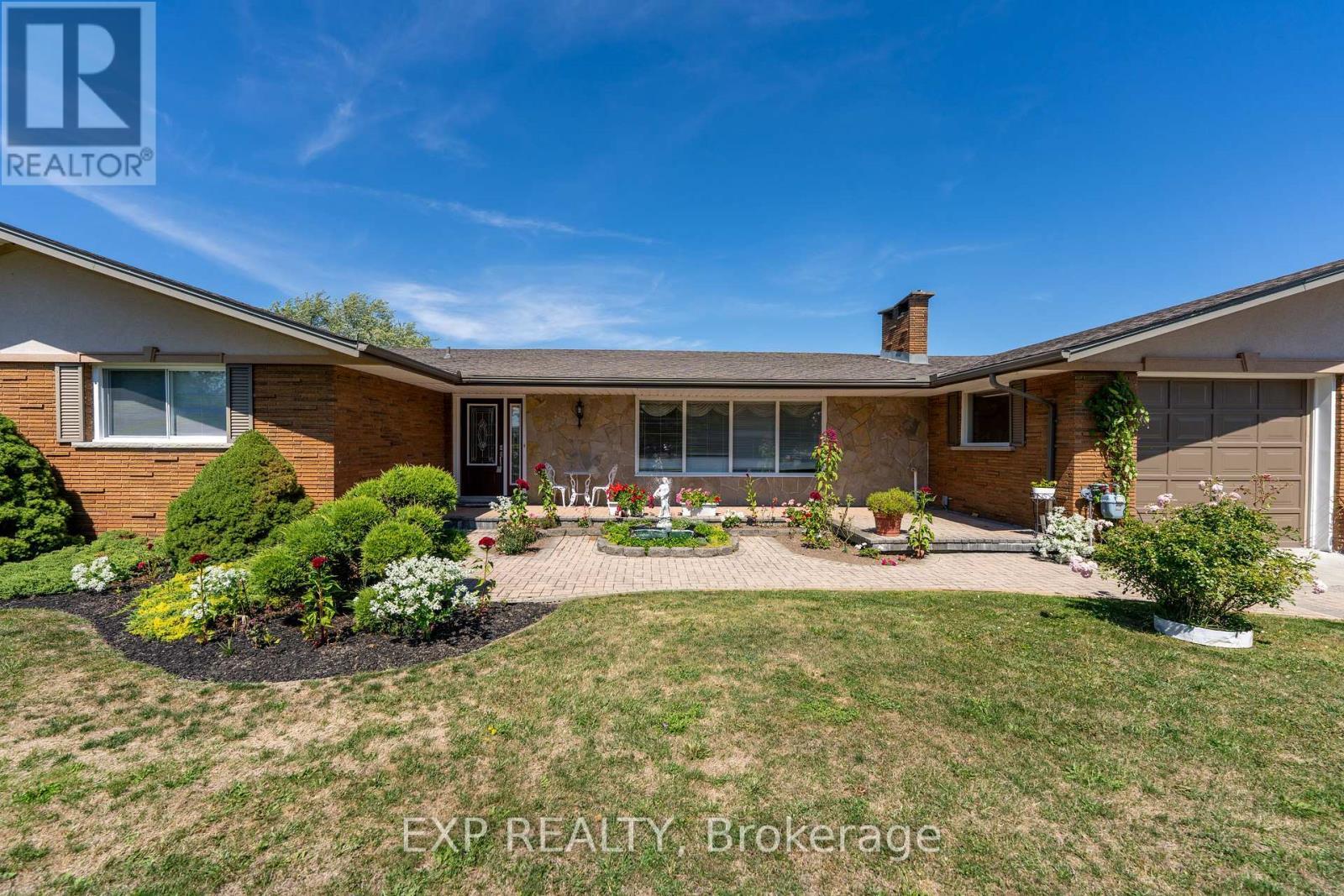 726 Line 7 Road, Niagara-On-The-Lake (Virgil), ON - Outdoor