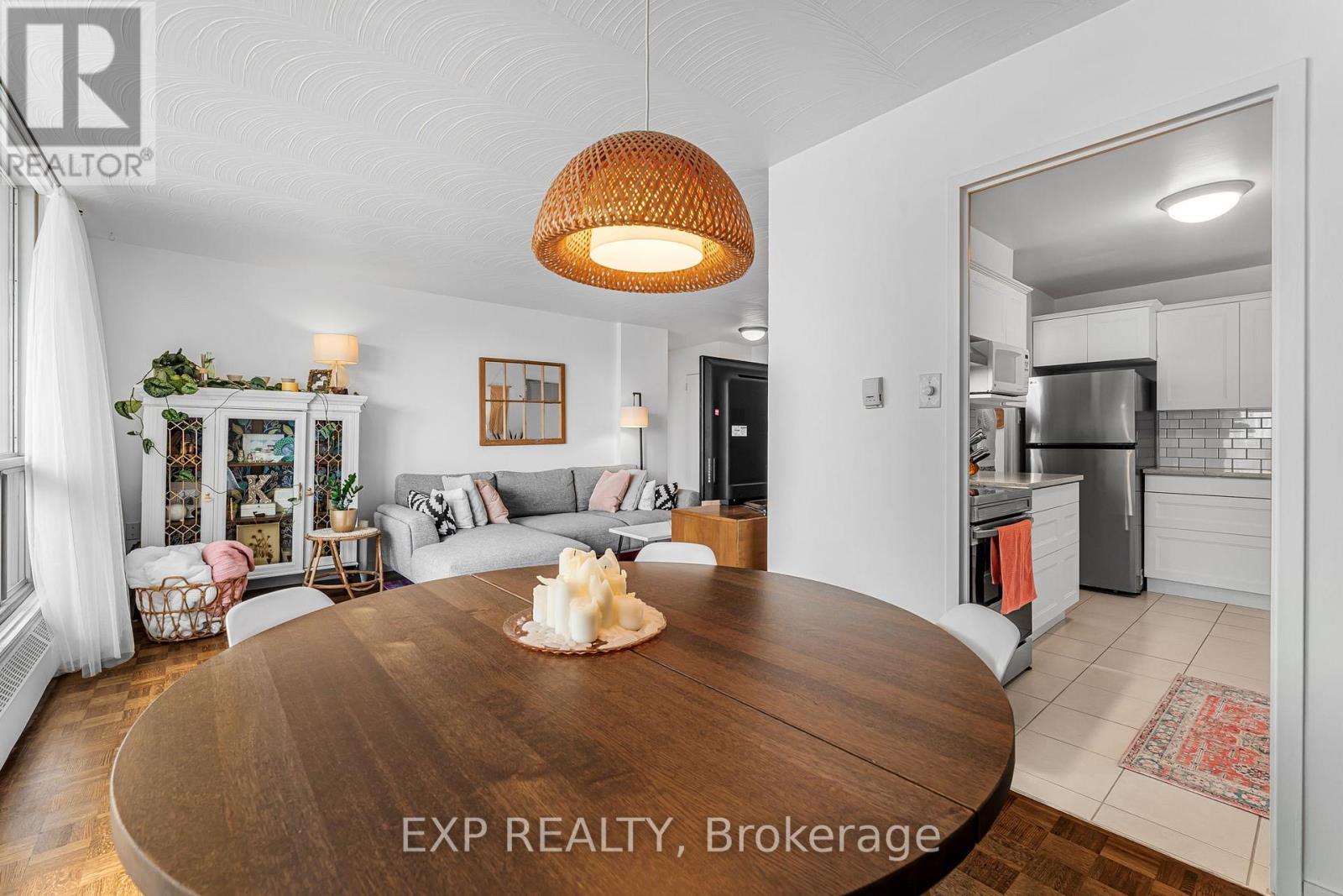 509 - 15 Towering Heights Boulevard, St. Catharines (Glendale/Glenridge), ON - Indoor Photo Showing Dining Room
