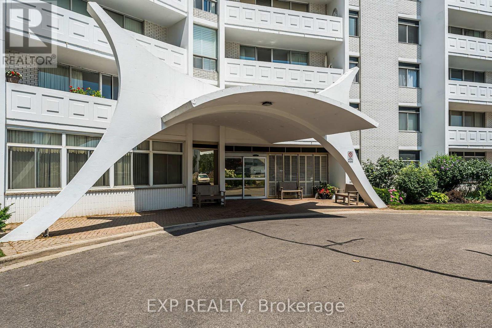 509 - 15 Towering Heights Boulevard, St. Catharines (Glendale/Glenridge), ON - Outdoor With Balcony