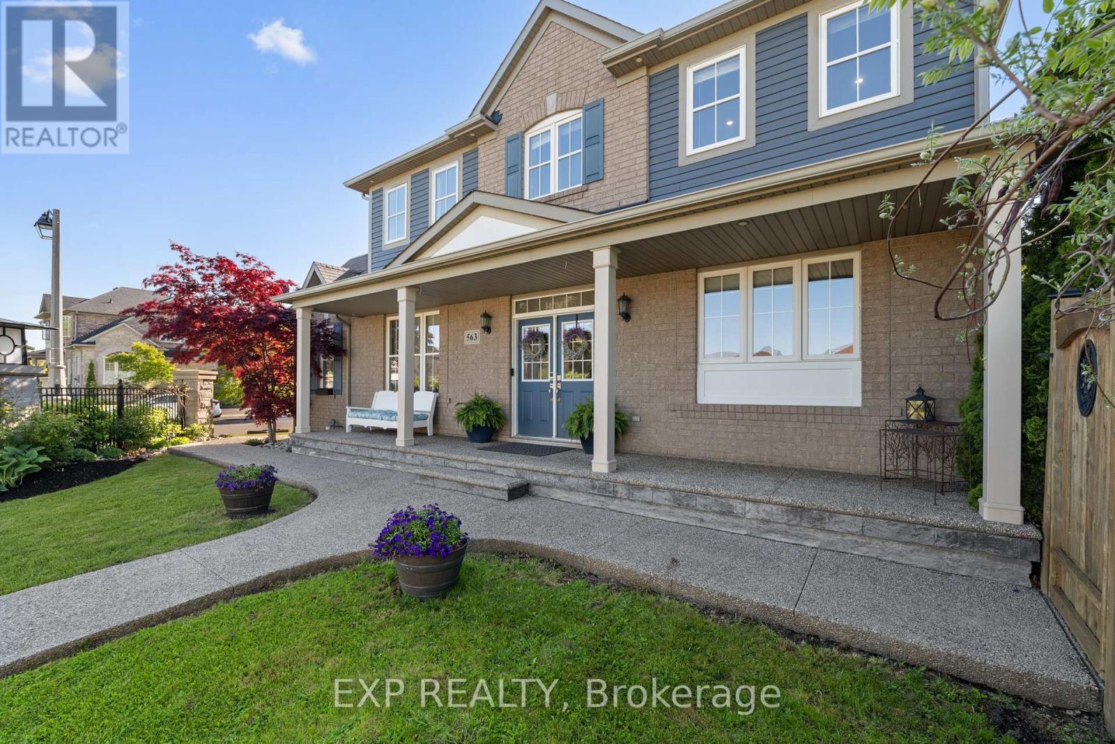 563 Fifty Road, Hamilton (Winona Park), ON - Outdoor With Deck Patio Veranda