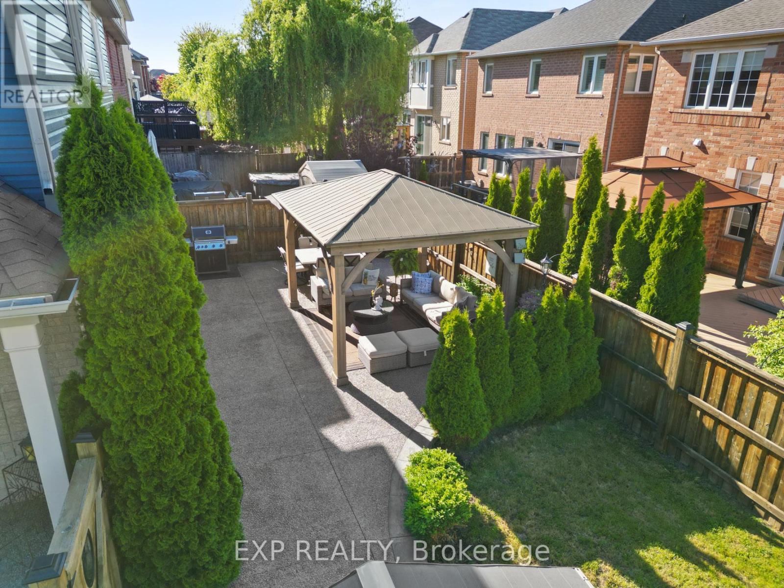 563 Fifty Road, Hamilton (Winona Park), ON - Outdoor