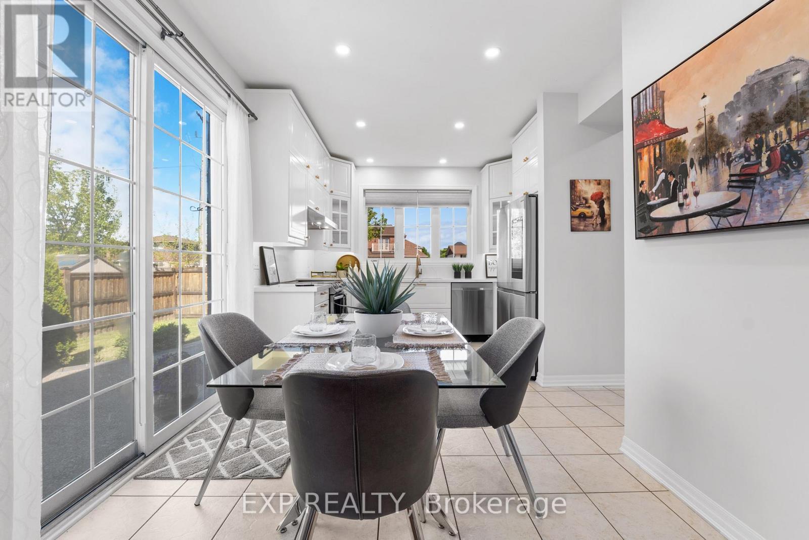 563 Fifty Road, Hamilton (Winona Park), ON - Indoor Photo Showing Dining Room
