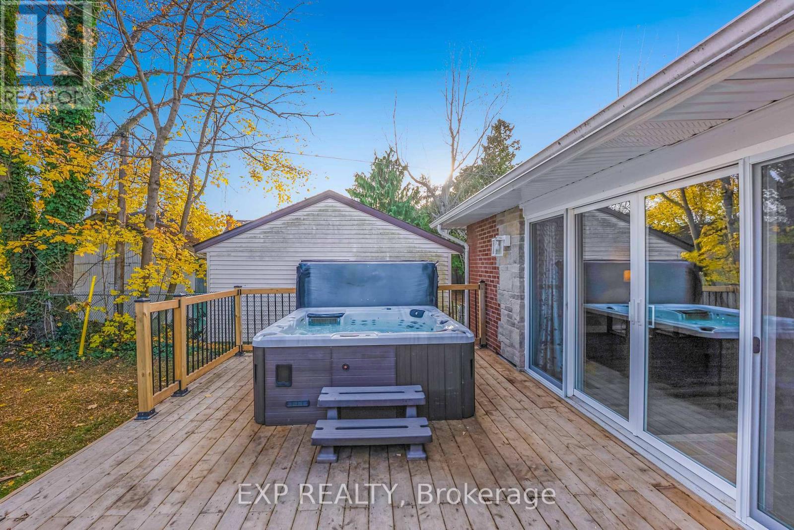 3426 Strang Drive, Niagara Falls (Chippawa), ON - Outdoor With Deck Patio Veranda With Exterior