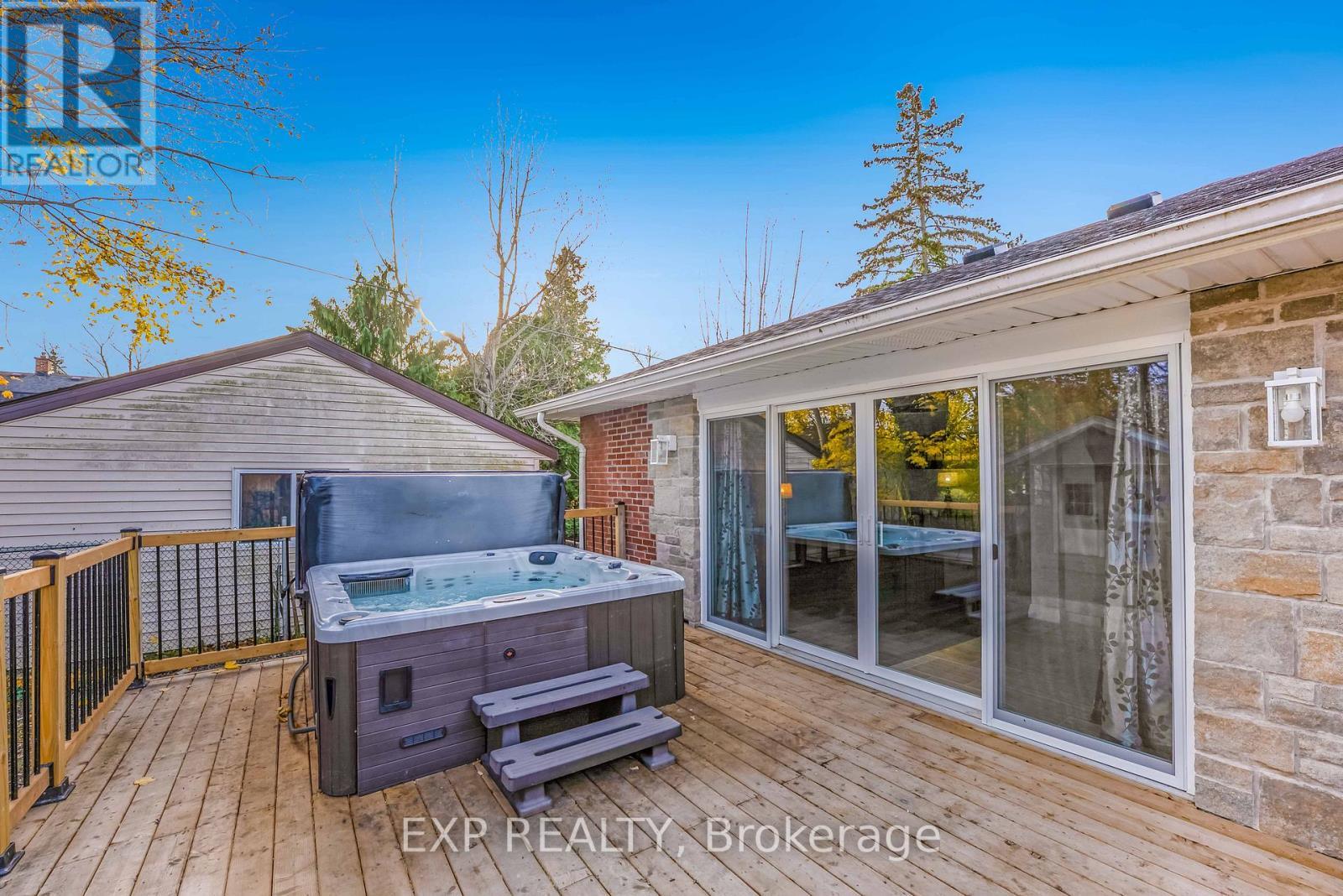 3426 Strang Drive, Niagara Falls (Chippawa), ON - Outdoor With Deck Patio Veranda With Exterior