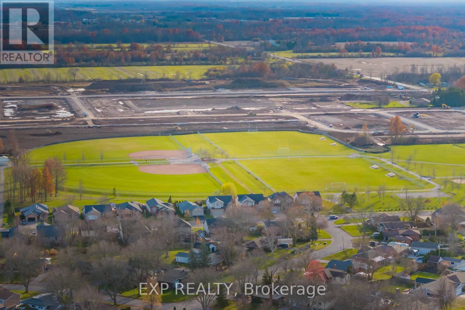 3426 Strang Drive, Niagara Falls (Chippawa), ON - Outdoor With View