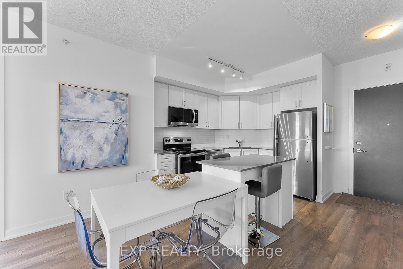 219 - 550 North Service Road, Grimsby (Grimsby Beach), ON - Indoor