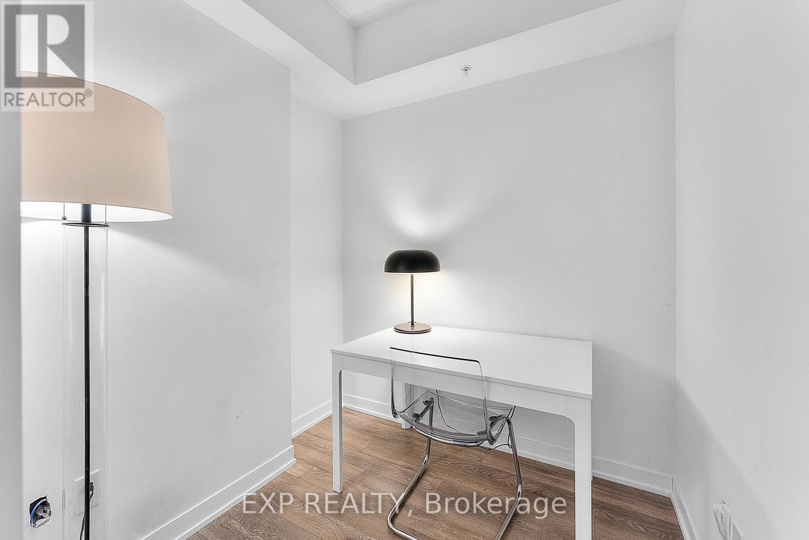 219 - 550 North Service Road, Grimsby (Grimsby Beach), ON - Indoor Photo Showing Other Room