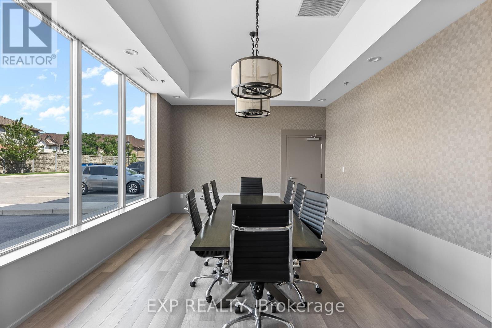 219 - 550 North Service Road, Grimsby (Grimsby Beach), ON - Indoor Photo Showing Office