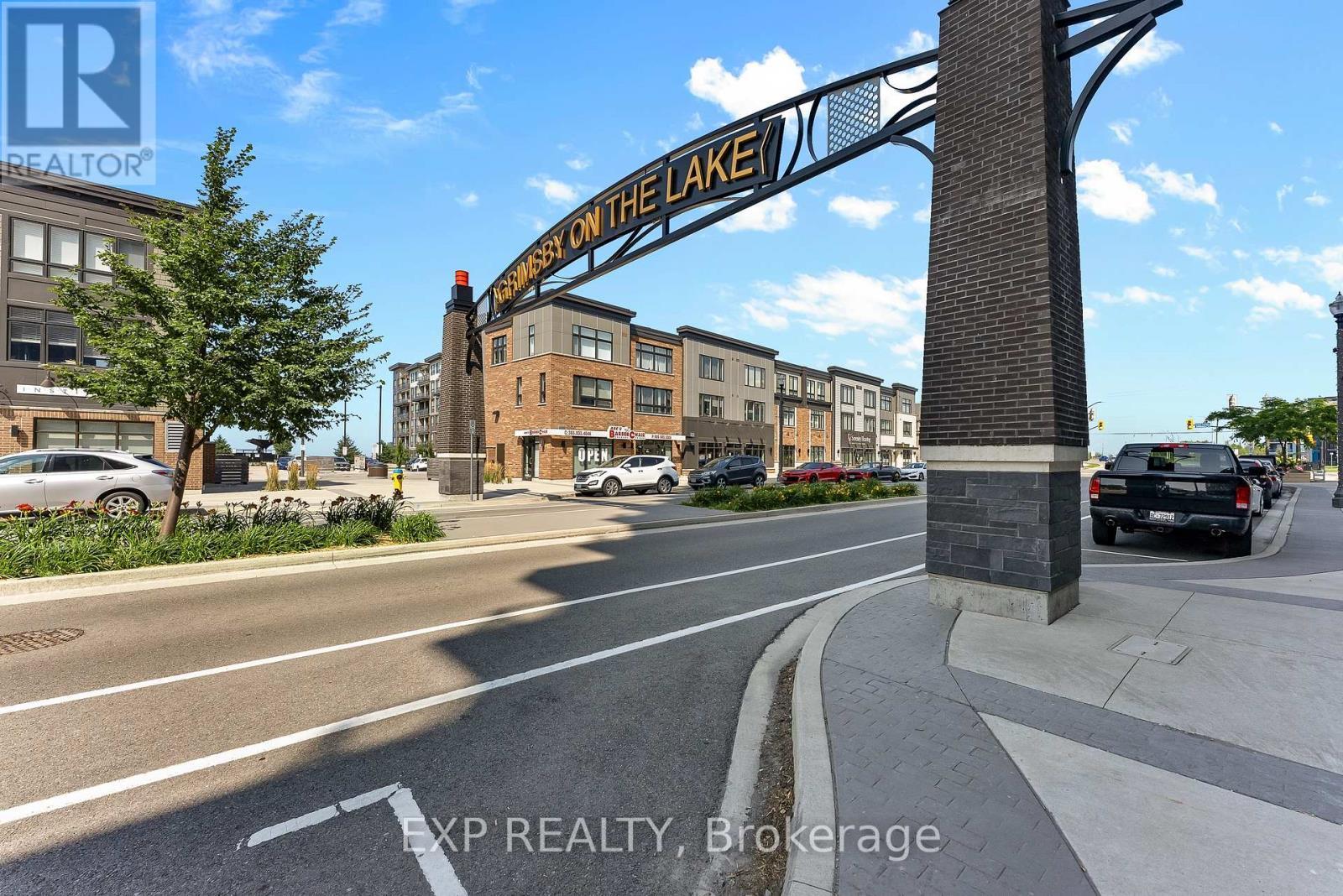 219 - 550 North Service Road, Grimsby (Grimsby Beach), ON - Outdoor