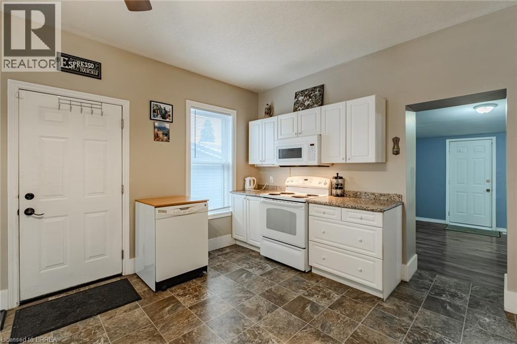 96 Emilie Street, Brantford, ON - Indoor Photo Showing Kitchen