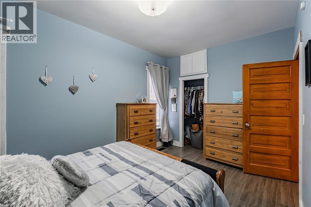 96 Emilie Street, Brantford, ON - Indoor Photo Showing Bedroom